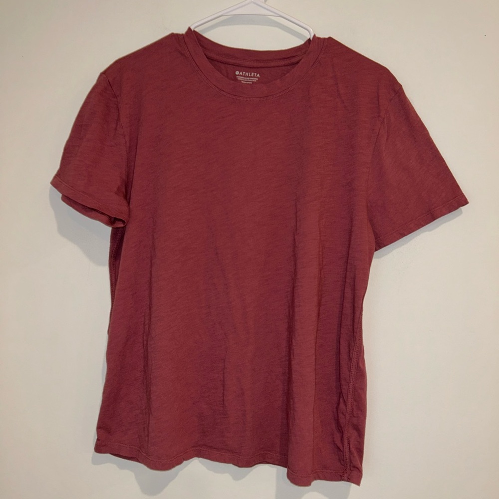 Athleta Women’s Medium Dark Rose T-shirt